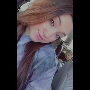 Meet your Posher, Alicia